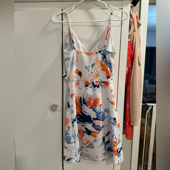Nordstrom faux wrap summer floral dress! - Picture 5 of 8